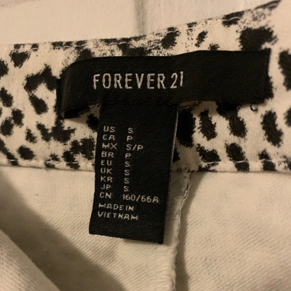 White Leopard Print Mini Skirt - Picture 4 of 5